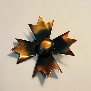 Vintage copper flower brooch